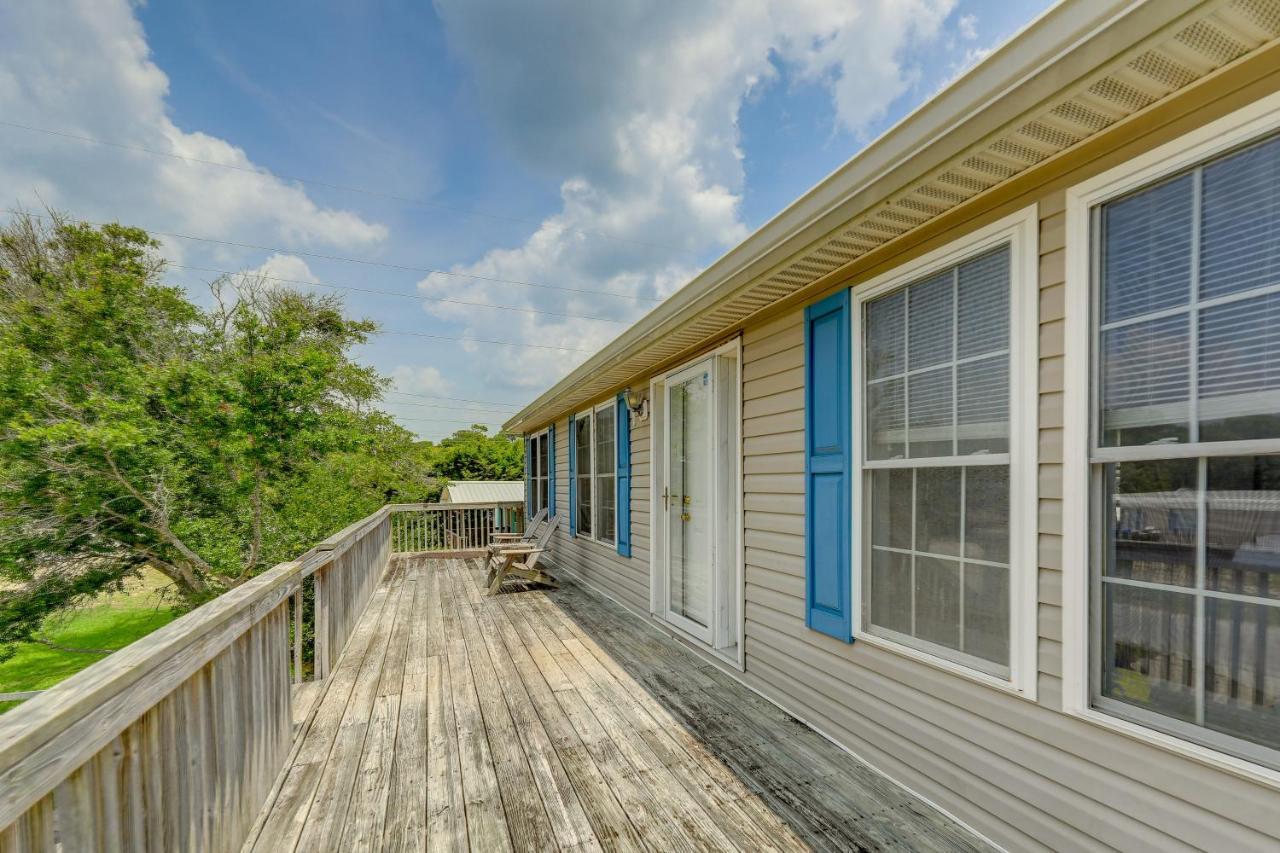Coastal Emerald Isle Retreat With Deck And Grill! Bagian luar foto