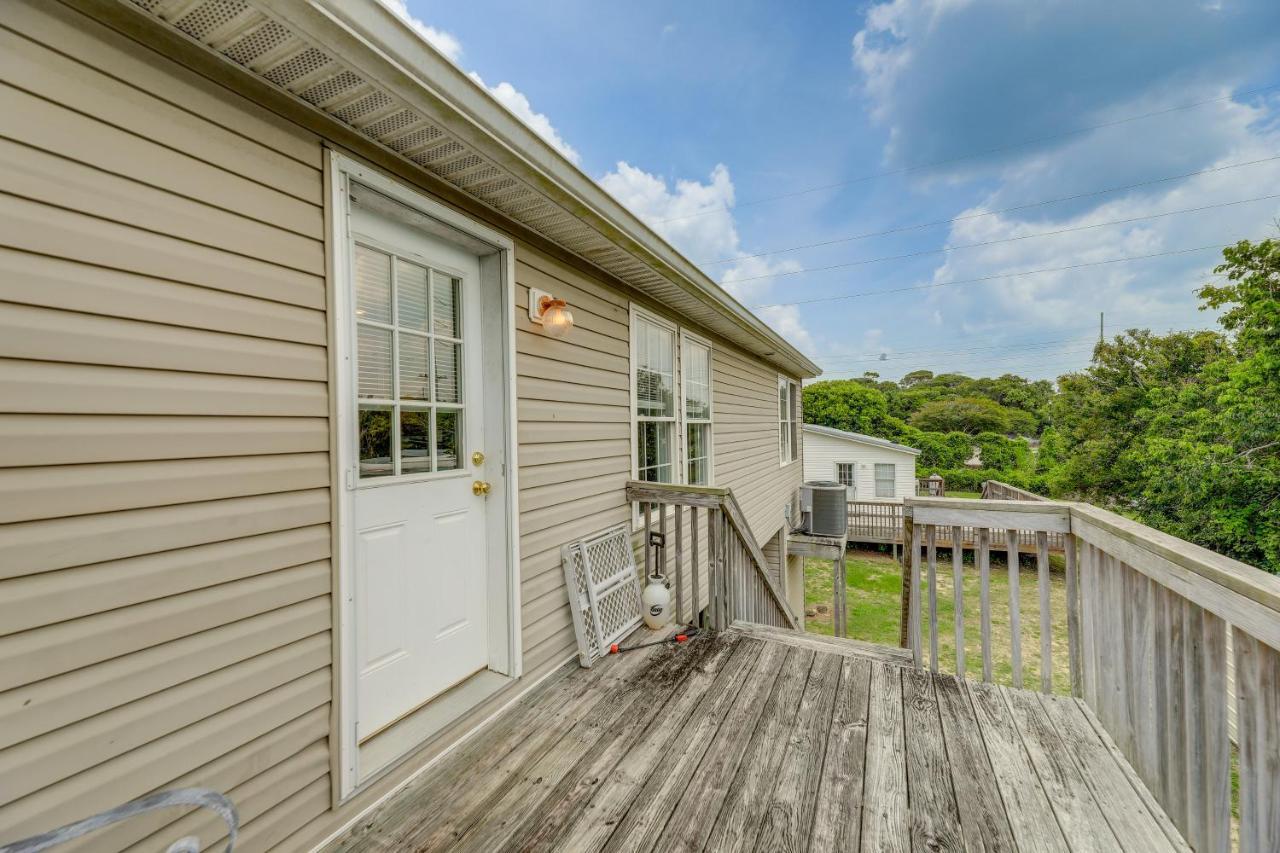 Coastal Emerald Isle Retreat With Deck And Grill! Bagian luar foto